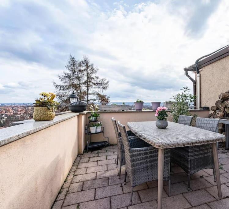 Blick Ueber Dresden - Terrasse - 3 Zimmer - Modern Renoviert Exterior photo